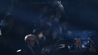 ری اکشن بی تی اس به اجرای with out me هالزی