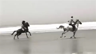 عشق را در چشمانی جستجوکن که موقع بسته شدنش هم در رویای تو باشه 