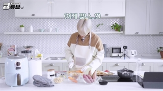 ویدیو درست کردن اسنک برای مونگریونگ چنل یوتیوب بکهیون با زیرنویس فارسی✨