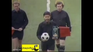 مسابقه فوتبال بین فلاسفه یونان باستان و آلمان