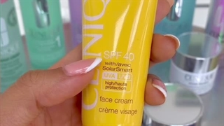 کرم ضد آفتاب کلینیک کلینیک پوست