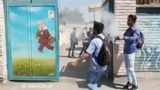 چیزی که صدا سیما درباره مدرسه می گه و چیزی که واقعا هست.....