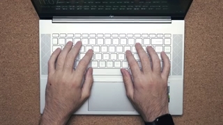بررسی امکانات لپ تاپ HP Envy 15t 2020