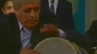 نواختن ساز ناقارا