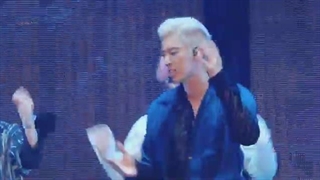 کنسرت اهنگ Damage از گروه اکسو در سئول - EXplOration #5