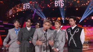 AMA ARTIST OF THE YEAR P.1