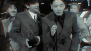 میکس مومنتای فرش قرمز و اجرای بی تی اس و کلد پلی