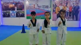 به دنیا خوب نگاه کن دنیا پر از فرصت هایی است که فقط و فقط منتظر توست...