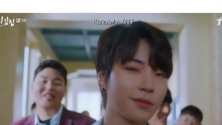 کسی هست که با این صحنه نخندیده باشه