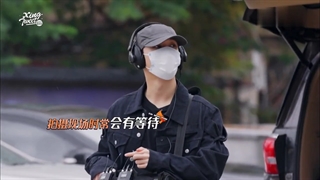 قسمت دوم برنامه‌ی my new business card ییشینگ + زیرنویس فارسی