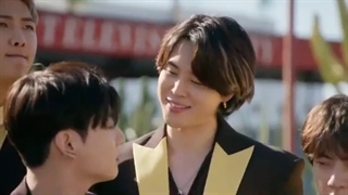 اجرای خیابانی اهنگ باتر در لس انجلس