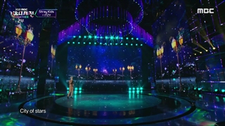 اجرا اهنگ CITY OF STARS از بنگ چان ، لیا ، فیلیکس ( استری کیدز و ایتزی )