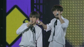 اجرای آهنگ های Unfair + TENDER LOVE و Love Me Right از اکسو