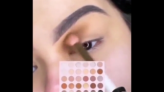 انواع لوازم آرایشی صورت و ابرو زنانه - تبلیغات ویدئویی برای آرایشگران