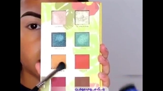 مدل آرایش های ساده زیبا و جذاب زنانه - تبلیغات برای آرایشگران و پیرایشگران