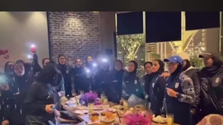 فیلم آوازخوانی جذاب دختران تیم ملی فوتبال در جشن شبانه !