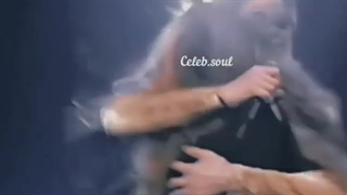 طوری که با احساس بغلش میکنه*-*