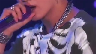 این مرد خیلی خطرناکه خدا رحمتمون کنه چطور یهو...قاصرم (جونگ کوک)