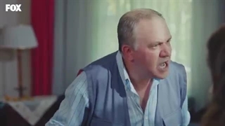 سریال حکایت ما مژده به باباش چاقو کشید