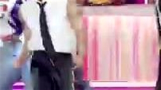 فنکم سانگیون sangyeon عضو دبویز the boyz در اجرای آهنگ lip gloss