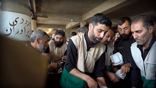 خدمت رسانی خادمیاران رضوی به زائران اربعین حسینی در نجف اشرف موکب امام رضا(ع)