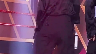 فنکم چانیول برای اجرای cream soda در موزیک بنک