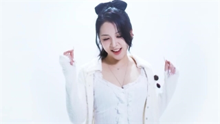 KARD (카드) - Detox Visualizer