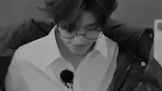 فکر کنید چنین پروفوسوذی داشته باشید اصلا می تونید روی درس تمرکر کنید؟!