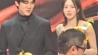 و بله عشقاااا جایزه بردن (کاپل سریال وقتی تلفن زنگ می زند)