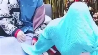 اینقدر این بچه رو اذیت نکنید