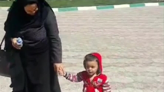 خوشبحال هیچکس نیست ، خدا پول میده عقل نمیده و...