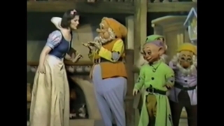 تئاتر موزیکال سفید برفی و هفت کوتوله