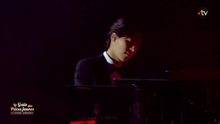 اجرای ته یانگ بیگ بنگ Taeyang BIGBANG در ایونت Gala des Pièces jaunes 2025