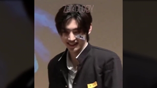 حوصلم سر رفته پس یکم از ENHYPEN&LE SSERAFIM  ببینیم.بینش برای خنده دار کردنش ادیت زده از الان اخطار میدم به پسرا هیت ندید.