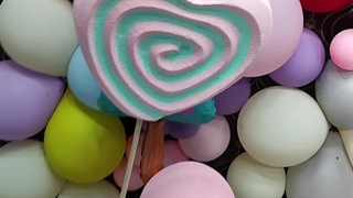 آتلیه عکاسی تولد - عکس جشن تولد - تم تولد - کیک تولد - بادکنک آرایی - فیلمبرداری جشن تولد - دکور تولد