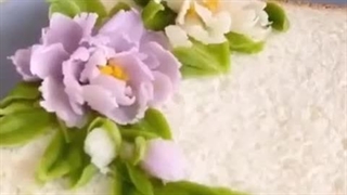 یه اثر هنری با نون و سیب زمینی آب پز