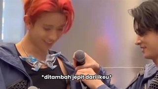 واییی هیسونگ وقتی خجالتی میشهه خیلیی کیوتت میشههه...الکی نیست لقبش مکنه فیکه