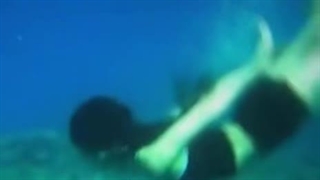 هرچقدرم خوش بگذرونم آخرش این حس خفه کننده هست